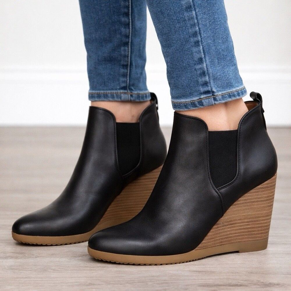 Coach Farah Wedge Ankle Boots Black Leather Chelsea Style Women’s Size 9B